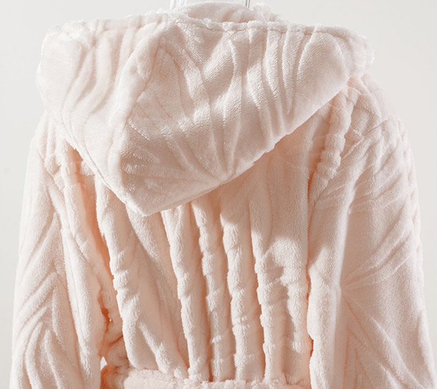 High-Density Weft-Knitted Flannel Jacquard Robe with Double-Layered Hood
