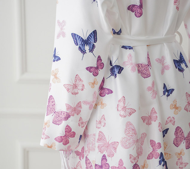 Elegant Placement Print High-Twist Satin Robe – Premium Satin Nightwear Wholesale