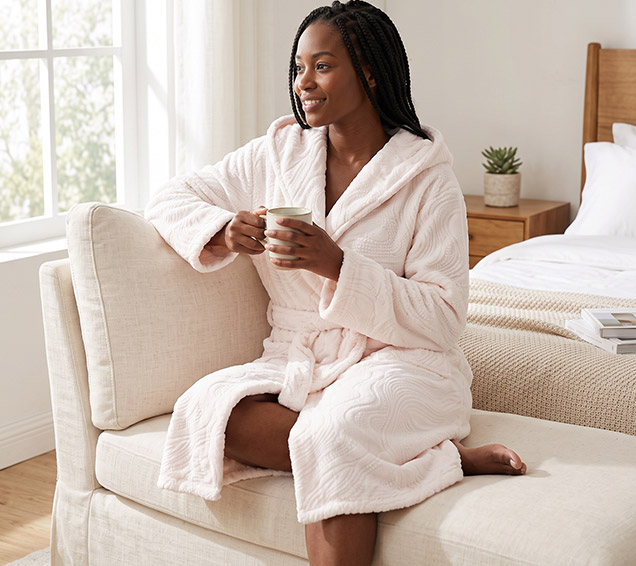 Burn-Out Flannel Robe, Faux Rabbit Fur like – Premium Luxury Sourcing