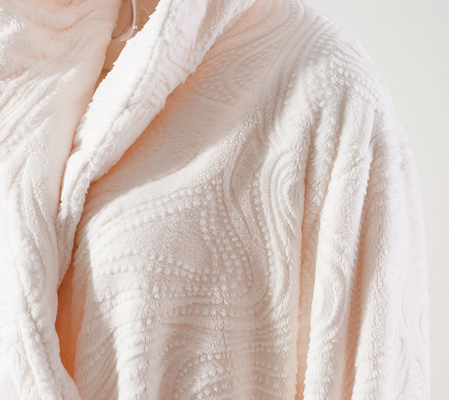 Burn-Out Flannel Robe, Faux Rabbit Fur like – Premium Luxury Sourcing