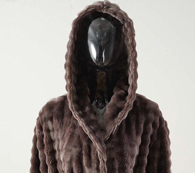 Solid Bubble-Textured Flannel Robe with Double-Layered Hood – Premium Winter Sourcing