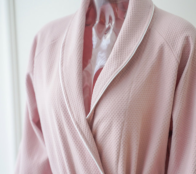 Classic 100% Cotton Woven Waffle Robe with Contrast White Piping – Luxury Hotel Supplier
