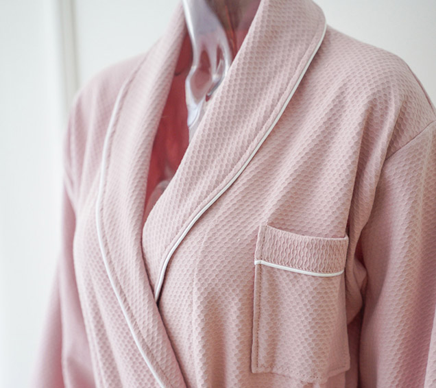 Classic 100% Cotton Woven Waffle Robe with Contrast White Piping – Luxury Hotel Supplier