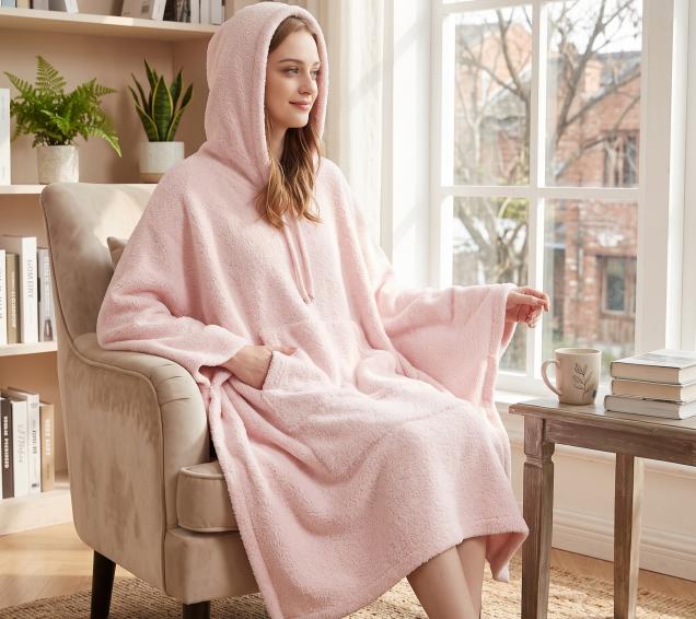 Solid Heavy-Weight Feather Yarn Hooded Blanket with Metallic Aglets – Factory Direct